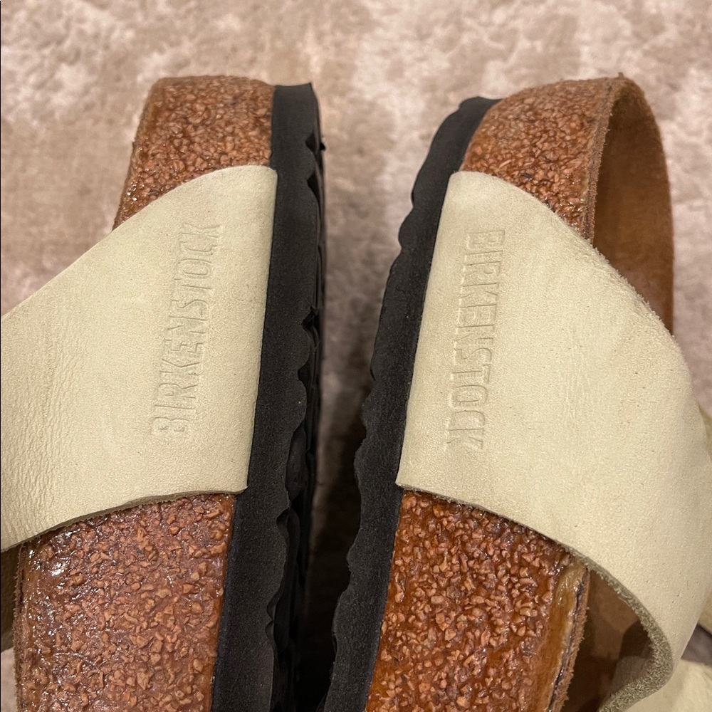Birkenstock Size 37 - Picture 5 of 8